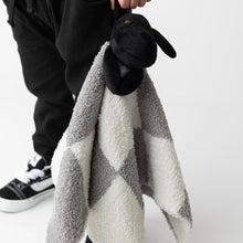 Load image into Gallery viewer, The Calla Lovey