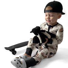 Load image into Gallery viewer, The Calla Lovey