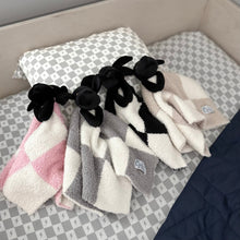 Load image into Gallery viewer, The Calla Lovey