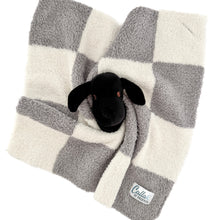 Load image into Gallery viewer, The Calla Lovey