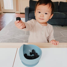 Load image into Gallery viewer, Easy Scoop Suction Bowl