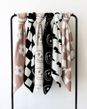 Load image into Gallery viewer, Checkered Plush Blanket | Black