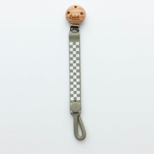 Load image into Gallery viewer, Nash Everything Clip - Checkered
