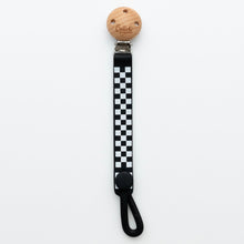 Load image into Gallery viewer, Nash Everything Clip - Checkered
