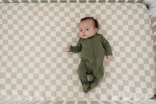 Load image into Gallery viewer, Olive Bamboo Footed Zipper
