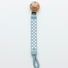 Load image into Gallery viewer, Nash Everything Clip - Checkered
