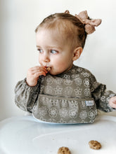 Load image into Gallery viewer, The Grayson Long Sleeve Bib - Blossom
